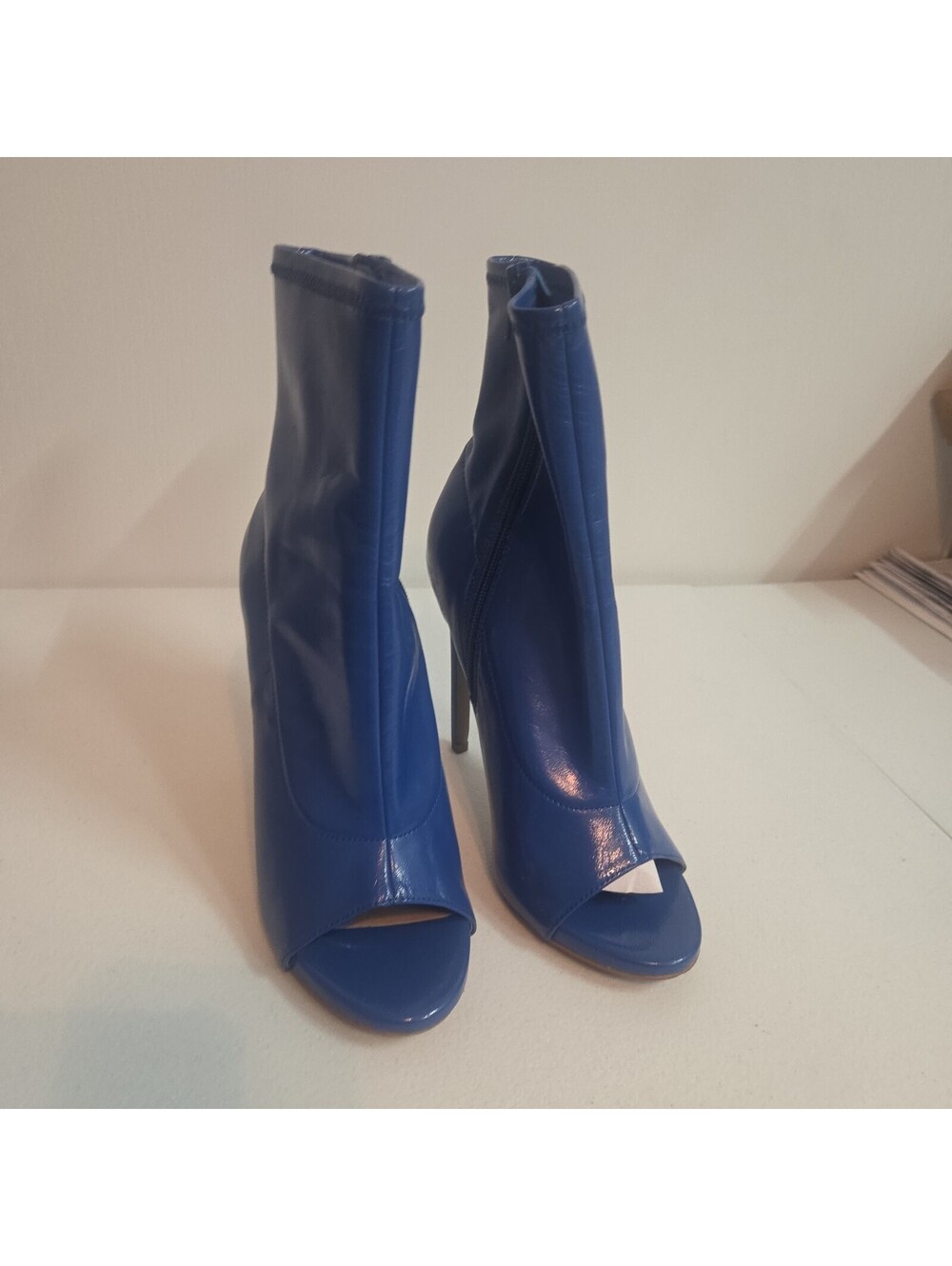 women's open-toe stiletto ankle bootie heels by Steve Madden size 9.5